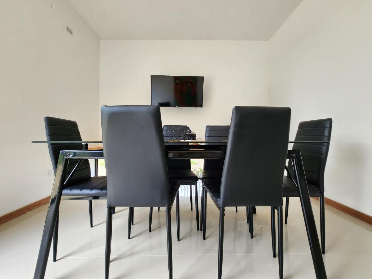 Amazonia Deluxe Lake Condo Leticia Luaran gambar